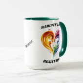 Liebe ausstrahlen. Resist Hate. Rainbow Heart Tasse (VorderseiteRechts)