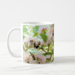 LIEBE BEES. AUSTRALISCHES NATIVFLORA MIT HONEY-BIE KAFFEETASSE