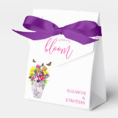 Liebe bei Blumenhochzeiten Geschenkschachtel (Vorderseite)