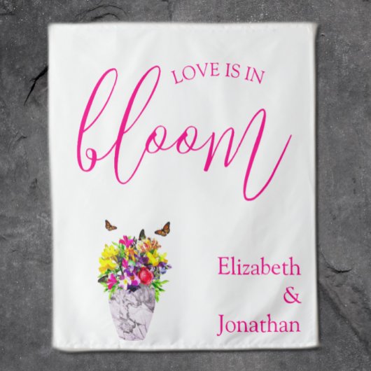 Liebe bei Blumenhochzeiten Wandteppich
