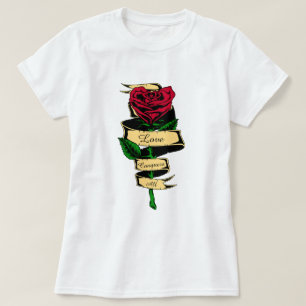Liebe Besiegt Alles Rote Rosen Herz mit Text Damen T-Shirt