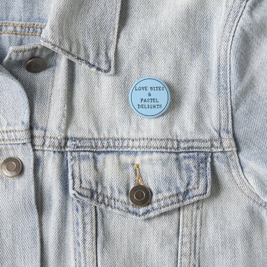 Liebe Bites Pastel Goth Button (Beispiel)