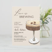 Liebe Braut Brautparty Espresso Martini Einladung (Stehend Vorderseite)