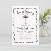 Liebe braut Espresso Martini Brautparty Einladung (Stehend Vorderseite)