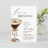 Liebe Braut Espresso Martini Brautparty Einladung (Stehend Vorderseite)
