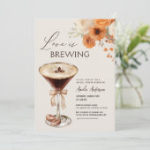 Liebe Braut Espresso Martini Brautparty Einladung (Stehend Vorderseite)