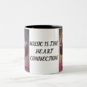 "Liebe Braut täglich" Zweifarbige Tasse (Mittel)