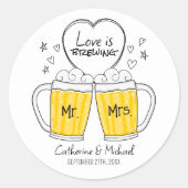 Liebe bricht handgezeichnete Bierbrille Hochzeit Runder Aufkleber (Vorderseite)