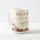 Liebe brodelt Braune Florale Hochzeitsdusche Kaffeetasse (Vorderseite Links)