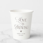 Liebe brodelt Hochzeitskaffee Pappbecher (Vorderseite)