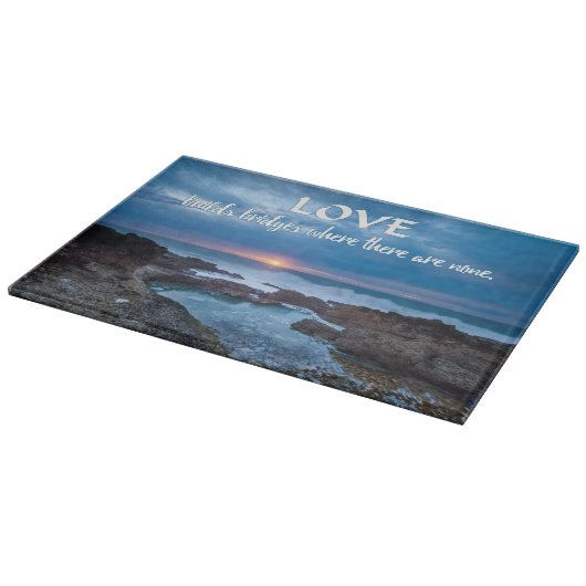 Liebe Builds Bridges Schneidebrett (Ecke)