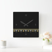 Liebe Cam Wall Clock von Poet Adiela Akoo Quadratische Wanduhr (Zuhause)