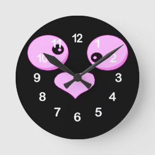 Liebe Cares_Wall Clock Runde Wanduhr