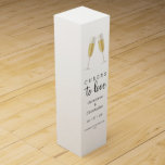Liebe Champagne Toast Wedding Modern Weinbox<br><div class="desc">Diese modernen und eleganten Cheers to Liebe Weingeschenkschachteln für Hochzeiten, Jubiläen, Verlobungsfeiern, Junggeselinnen-Abschiede und andere besondere Veranstaltungen bieten zwei glänzende Champagner-Gläser in einem Toast zur Liebe für eine Hochzeit oder einen Hochzeitstag. Personalisieren Sie diesen Artikel mit Ihren Namen, dem Datum Ihrer Veranstaltung, der Art des Champagners und Vintagen Jahr. Ideal,...</div>