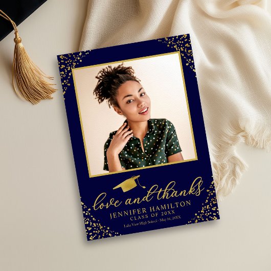 Liebe & Dank Graduation Cap Gold Foil auf blau Einladung
