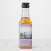 Liebe & Dank Minimal Lavender Wedding Foto Mini Alkoholflaschenetikett (Vorderseite)