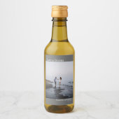Liebe & Dank Minimalistisch Gray Wedding Foto Mini Weinetikett (Vorderseite)