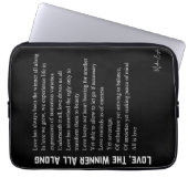 Liebe der Gewinner während Gedicht Poster schwarz Laptopschutzhülle (Vorderseite)