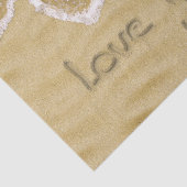 "Liebe du" In Sand geschriebenes Herz Seidenpapier (Ausschnitt)