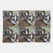**"Liebe einer Mutter: Mama und Baby Lemur Cuddlin Geschirrtuch (Horizontal)