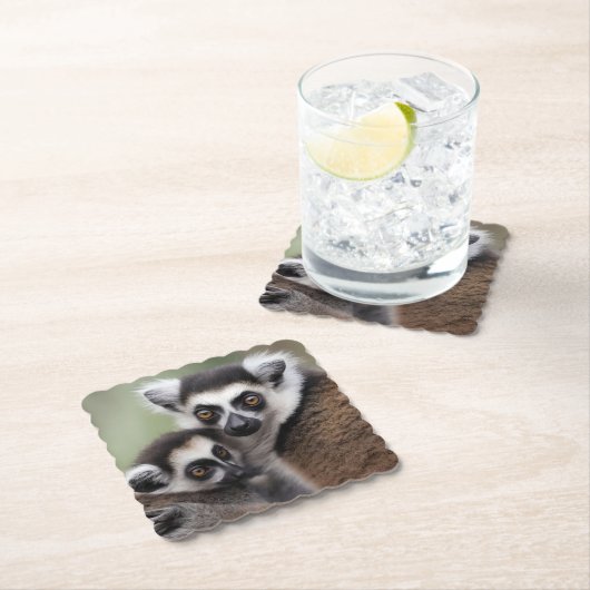 **"Liebe einer Mutter: Mama und Baby Lemur Cuddlin Untersetzer (Vor Ort)
