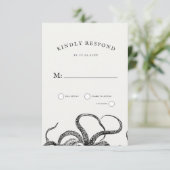 Liebe Embrace | UAWG Response RSVP Karte (Stehend Vorderseite)