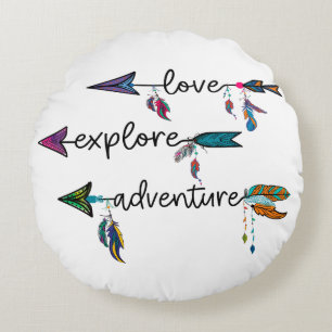 Liebe Entdecken Sie das Adventure Arrow Tribal Boh Rundes Kissen