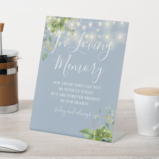 Liebe Erinnerungsgrün Lichter Dusty Blue Wedding Sockelschild (In SItu)