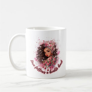 Liebe folgt einem demütigen Herzen Hübsches schwar Kaffeetasse