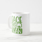 Liebe Frieden Vegan Kaffeetasse (Vorderseite Links)