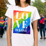 Liebe für LGB-Gay Pride ist Liebe T-Shirt<br><div class="desc">Dieser Gay Pride T - Shirt ist mit LIEBE IS LIEBE in fett-weißen Buchstaben auf einem Aquarelluntergrund von Rot,  Orange,  Gelb,  Grün,  Blau und lila. Original Wasserfarbe © Michele Davies.</div>