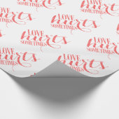 Liebe für Red Glitzer Text Hurra manchmal Pattern Geschenkpapier (Ecke)