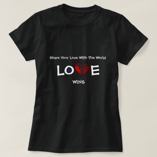 Liebe-Gewinne T-Shirt (Design vorne)