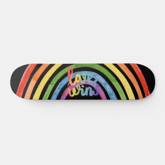 Liebe gewinnt Gay Pride Rainbow Skateboard (Horizontal)