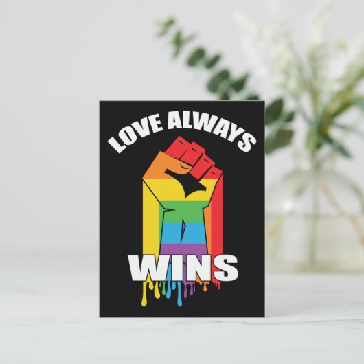 Liebe gewinnt immer Gay LGBT Postkarte (Stehend Vorderseite)