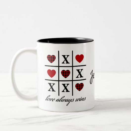 Liebe gewinnt immer Tic Tac Toe Red Buffalo Herz Zweifarbige Tasse (Links)