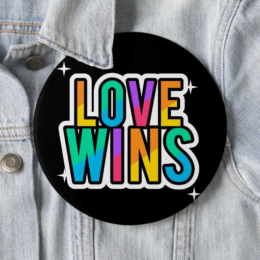 Liebe gewinnt. LGBTQ+Pride Regenbogen. Button (Beispiel)