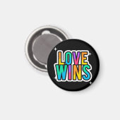 Liebe gewinnt. LGBTQ+Pride Regenbogen. Magnet (Vorderseite/Rückseite)
