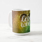 Liebe gewinnt - Rainbow Colored Bokeh Style Kaffeetasse (Vorderseite Links)