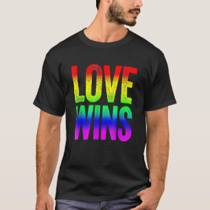 Liebe gewinnt Regenbogen Lesben Gay Pride Rainbow  T-Shirt