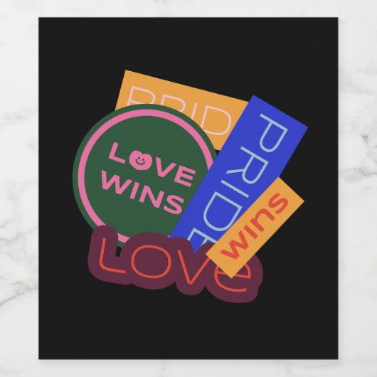 Liebe gewinnt. Stolz. Stolz gewinnt. LGBT+Stolz Weinetikett (Einzelnes Label)