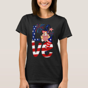 Liebe gewinnt US-Flagge 4. Juli Jahrestag Indepen T-Shirt