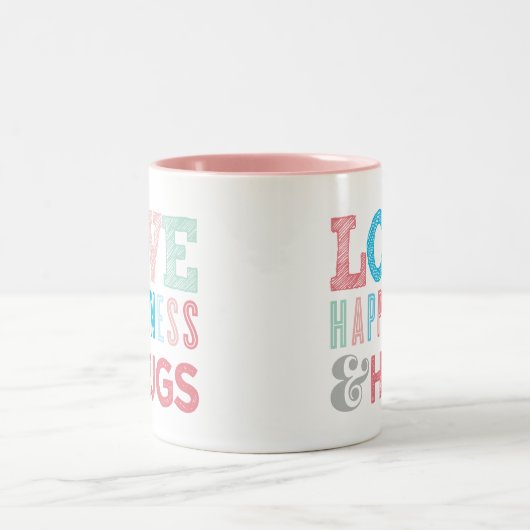 LIEBE, GLÜCKLICHKEIT UND HUGS Moderne Zitat TYPOGR Zweifarbige Tasse (Mittel)