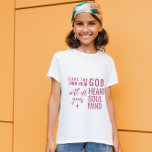 Liebe Gott T - Shirt<br><div class="desc">Christlicher T - Shirt für Mädchen mit Zitat von Matthew 22:37 "Liebe der Herr, dein Gott mit deinem ganzen Herzen und mit deinem ganzen Soul und mit allem Verstand." in gemischter Kalligraphie & minimalistischer Typografie. Dieses trendige, moderne Design ist das perfekte Geschenk- und Modestatement. #christlich #religion #scription #religion #bible #jesus...</div>