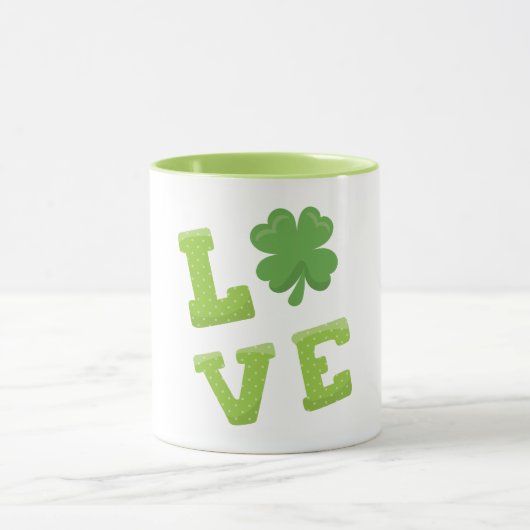 Liebe Grüne Blockbriefe für St Patricks Day Tasse (Zentrum)