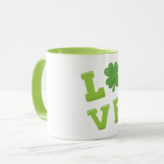 Liebe Grüne Blockbriefe für St Patricks Day Tasse (Vorderseite Links)