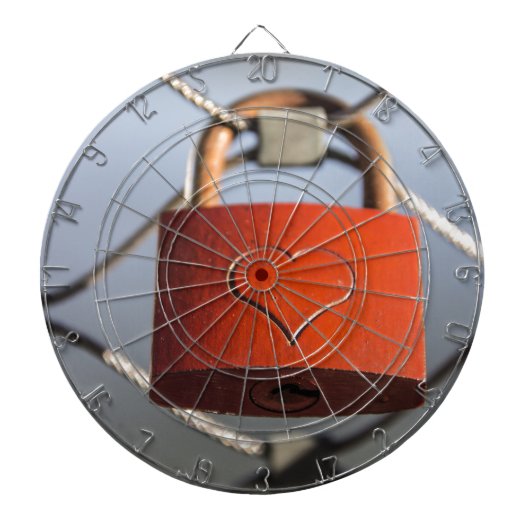 Liebe Heart Padlock Dartscheibe (vorne)