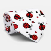 Liebe hört rote Marienkäfer ab Krawatte (Gerollt)