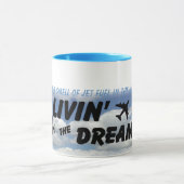 Liebe I der Geruch des Turbinentreibstoffs am Tasse (Zentrum)