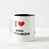 Liebe I, die spontan ist Zweifarbige Tasse (Vorderseite Links)